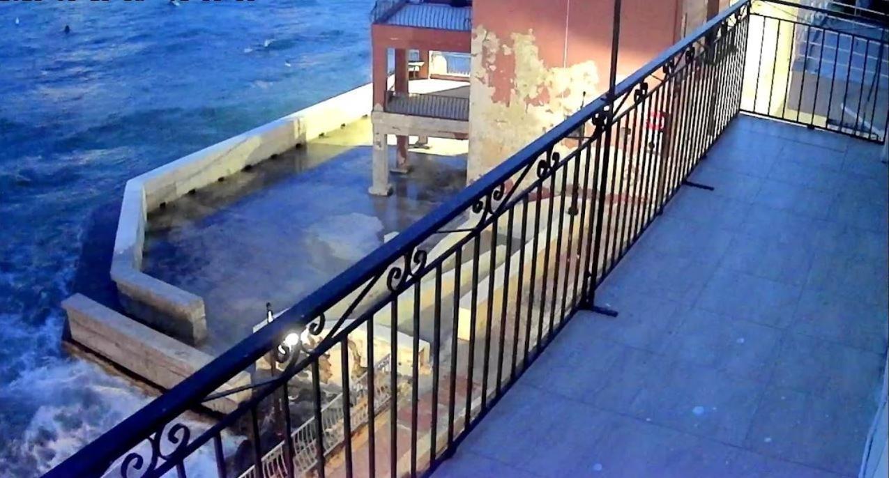 Sea View 2 Bedroom Apartment Marsaskala Exterior photo